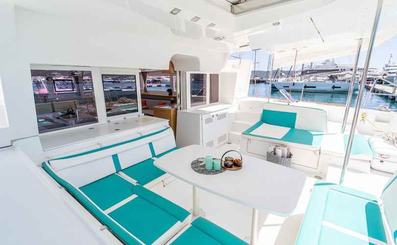 Lagoon 450 F