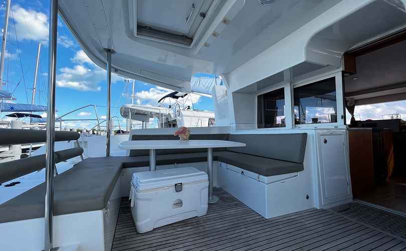 Lagoon 450 F