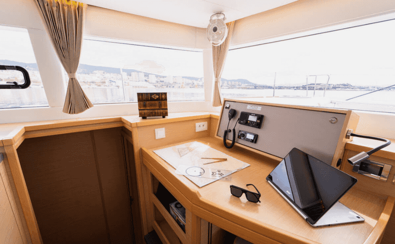 Lagoon 450 F