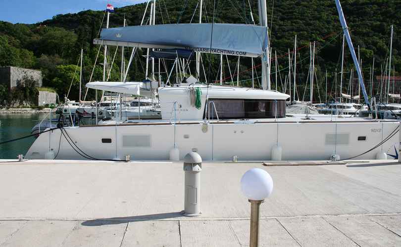 Photo Lagoon 450 F (2018)