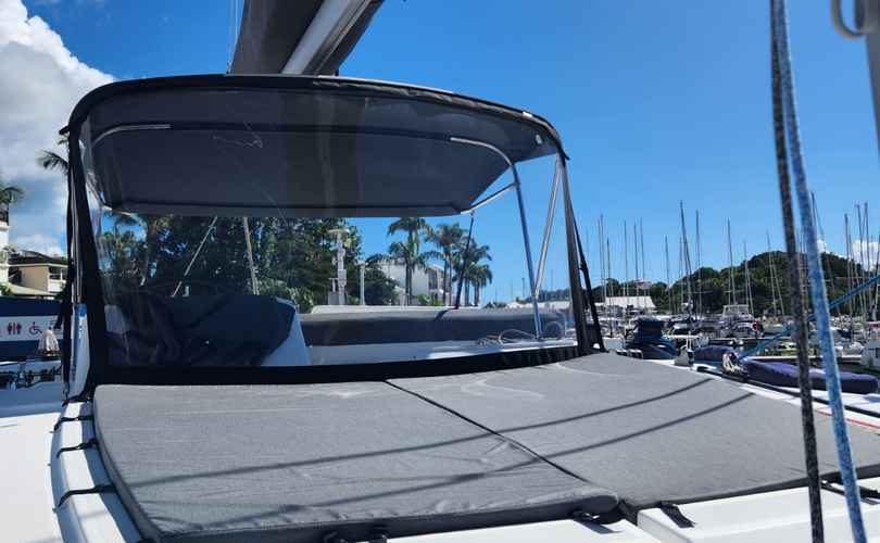 Photo Lagoon 450 F (2012)