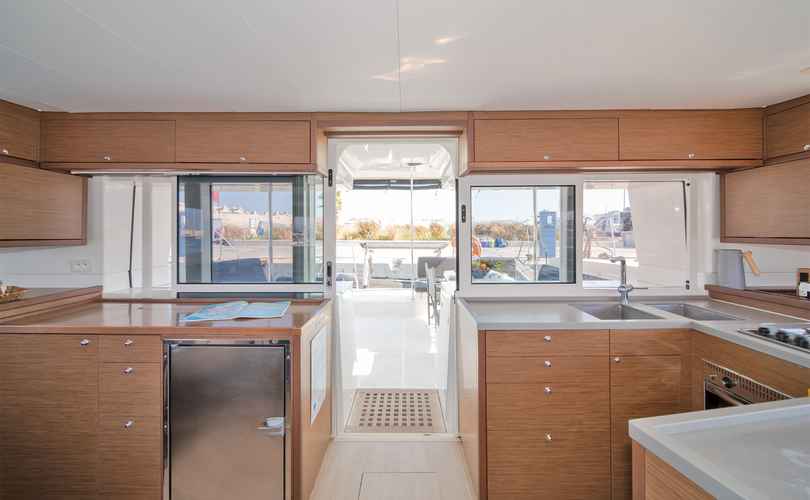 Photo Lagoon 450 F (2020)