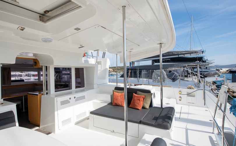 Lagoon 450 F