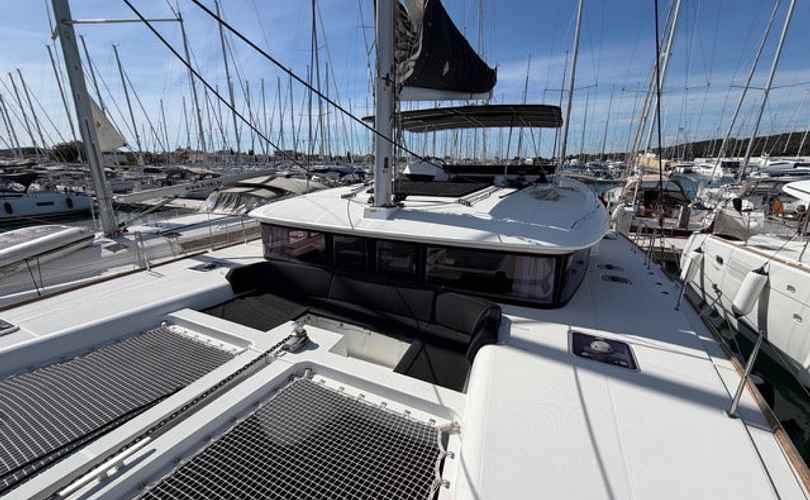 Lagoon 450 F
