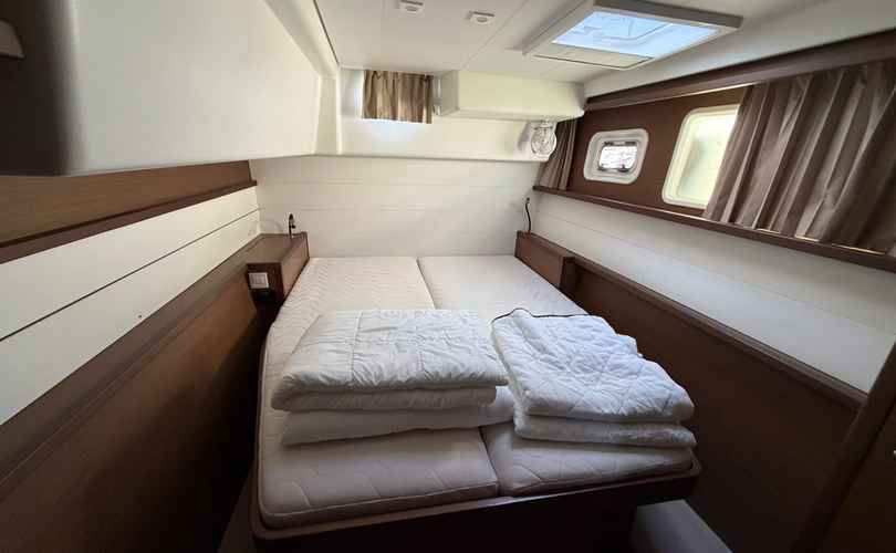 Lagoon 450 F