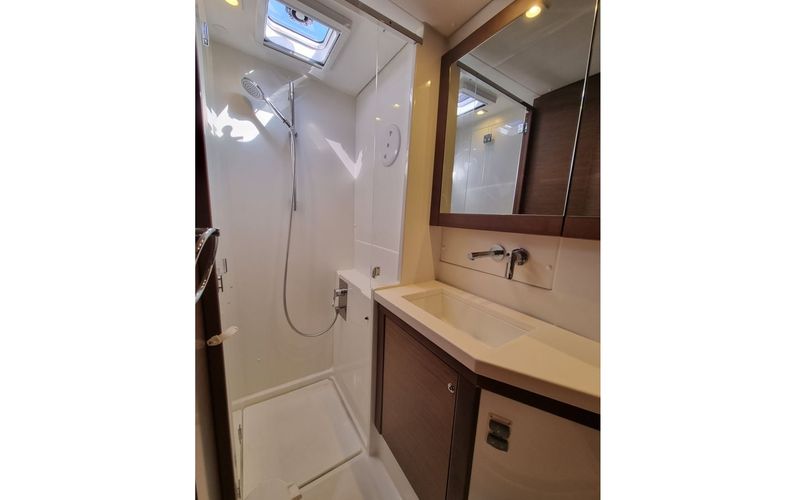 Photo Lagoon 450 F (2019)