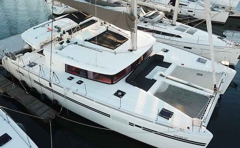 Lagoon 450 F