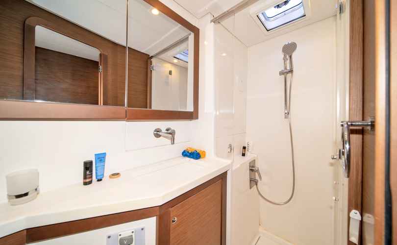 Photo Lagoon 450 F (2020)