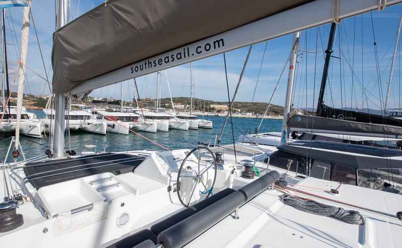 Lagoon 450 F
