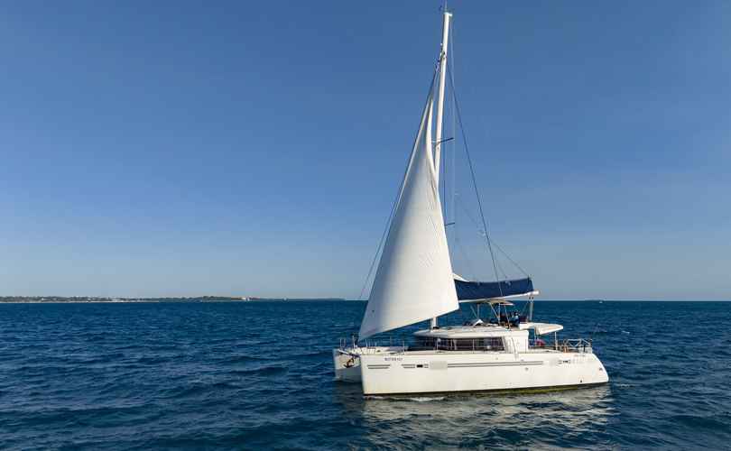 Photo Lagoon 450 F (2016)