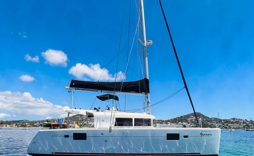 Photo Lagoon 450 F (2012)