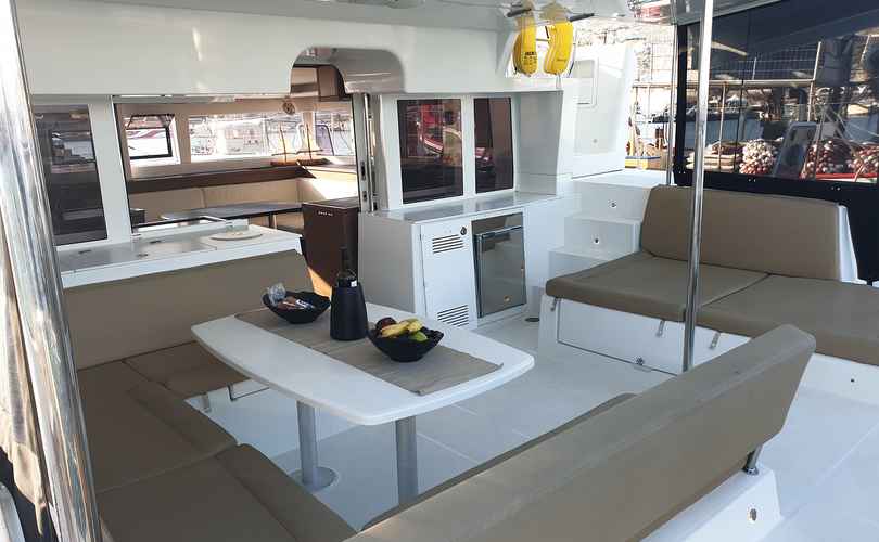 Lagoon 450 F