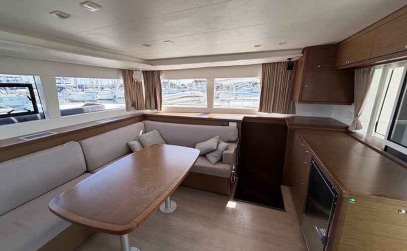 Lagoon 450 F