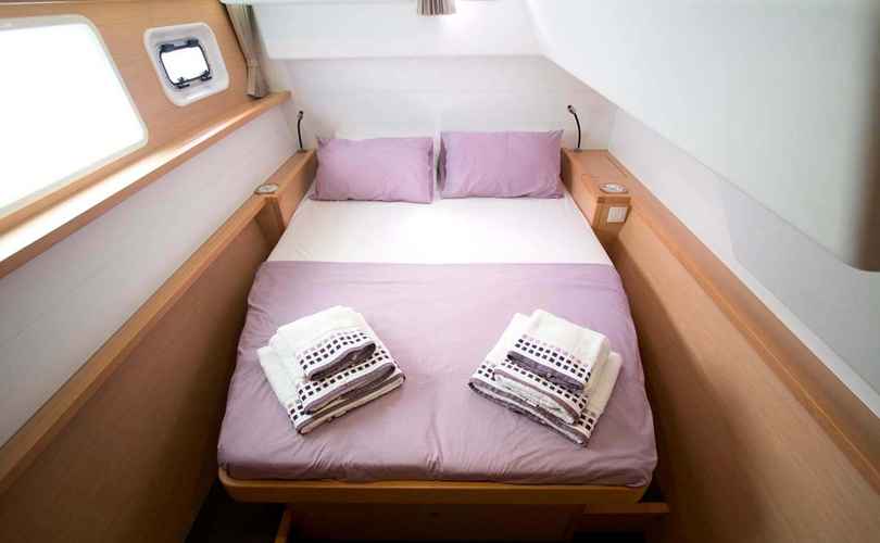 Photo Lagoon 450 F (2012)