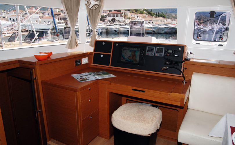 Photo Lagoon 450 F (2012)