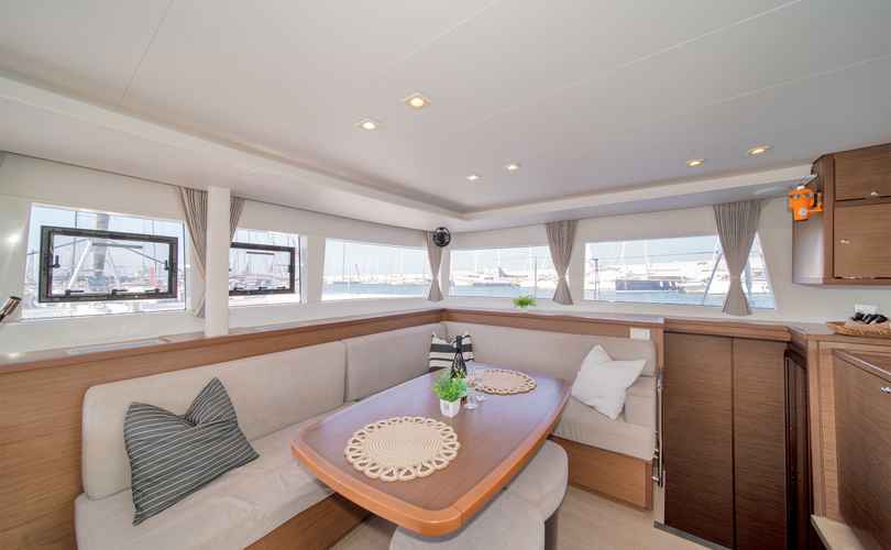 Photo Lagoon 450 F (2020)