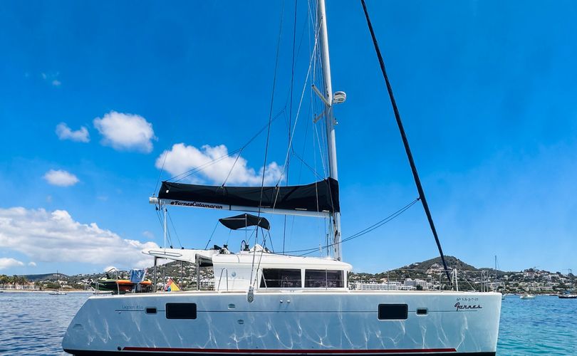 Photo Lagoon 450 F (2012)