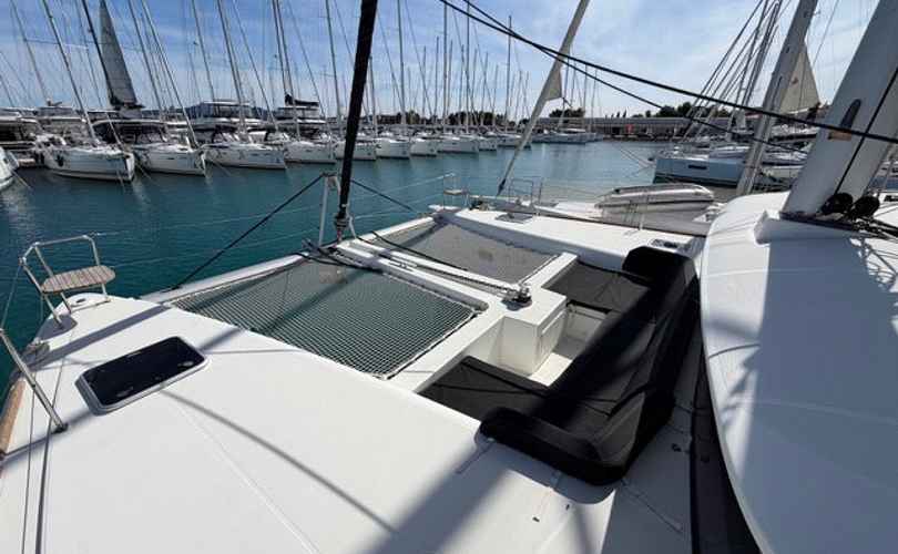 Lagoon 450 F