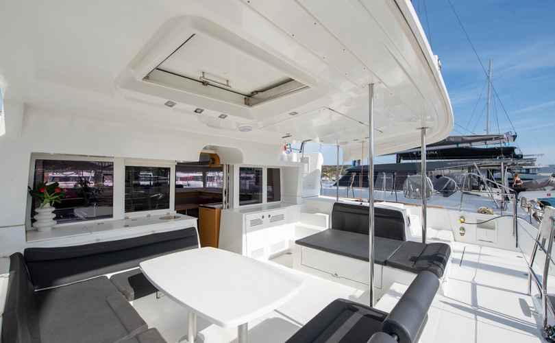 Lagoon 450 F