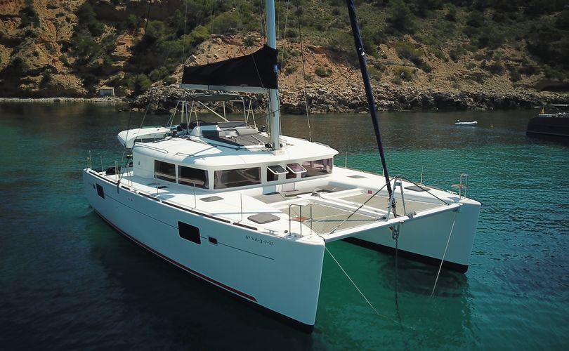 Photo Lagoon 450 F (2012)