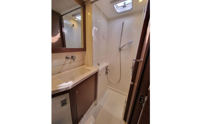 Photo Lagoon 450 F (2019)