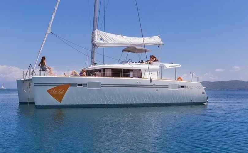 Photo Lagoon 450 F (2016)