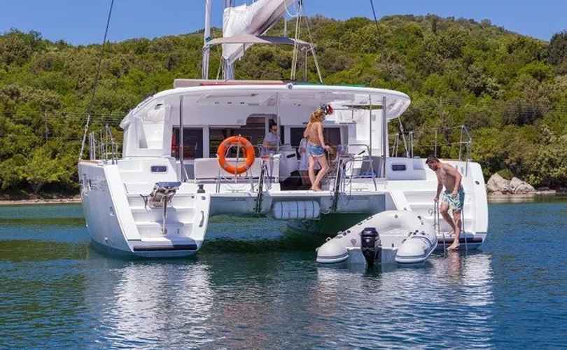 Photo Lagoon 450 F (2016)