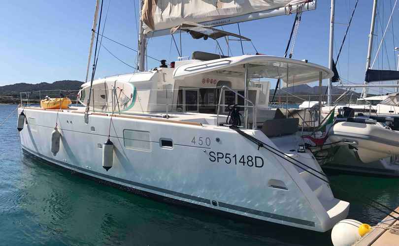 Photo Lagoon 450 F (2014)