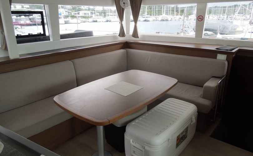 Lagoon 450 F