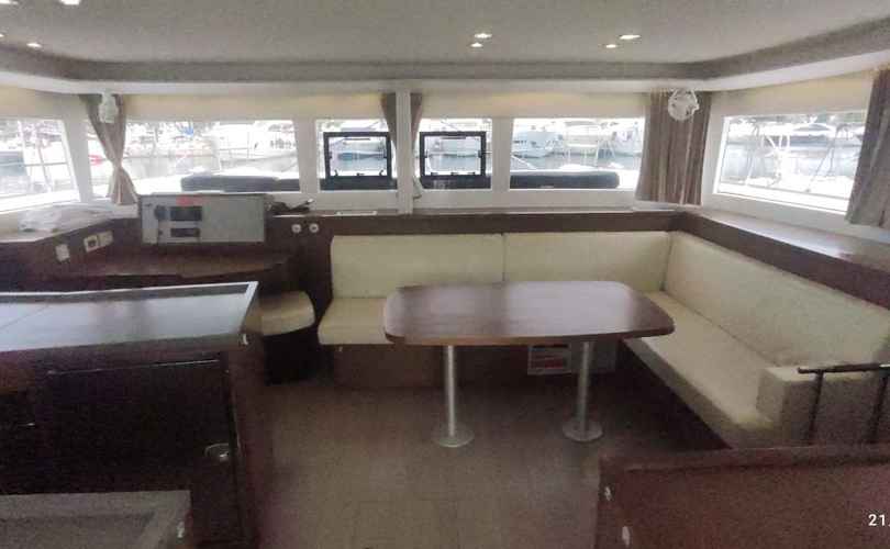 Photo Lagoon 450 SporTop (2019)