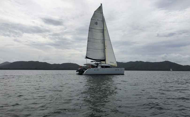 Photo Lagoon 450 SporTop (2019)