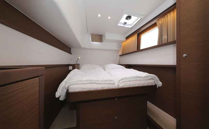 Lagoon 450 SporTop