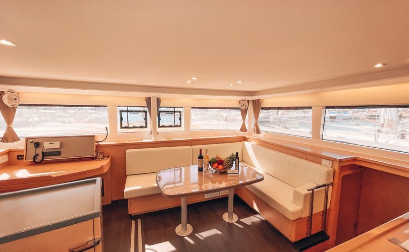 Photo Lagoon 450 SporTop (2019)