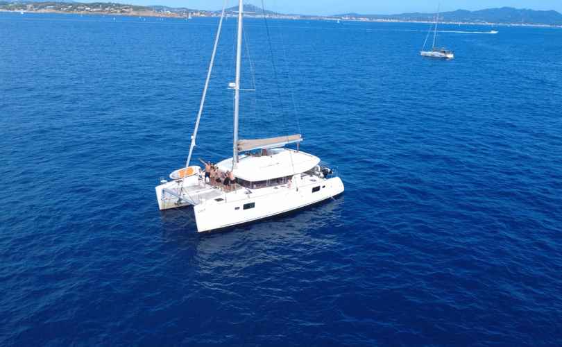 Photo Lagoon 450 SporTop (2016)