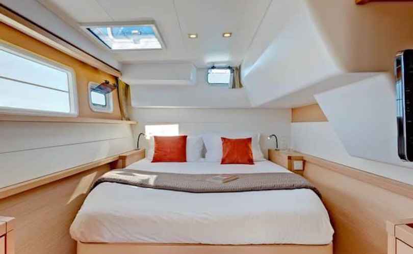 Photo Lagoon 450 SporTop (2016)