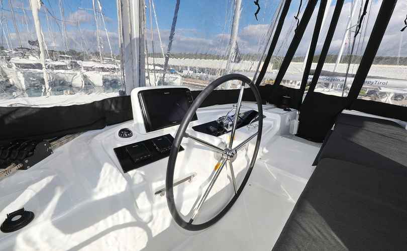 Lagoon 46