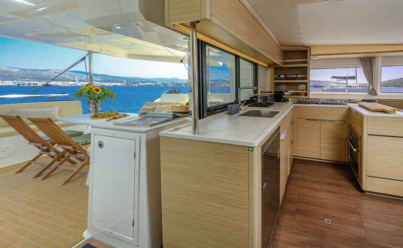 Lagoon 46
