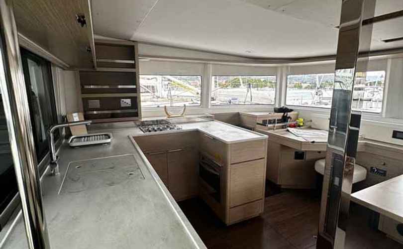 Lagoon 46
