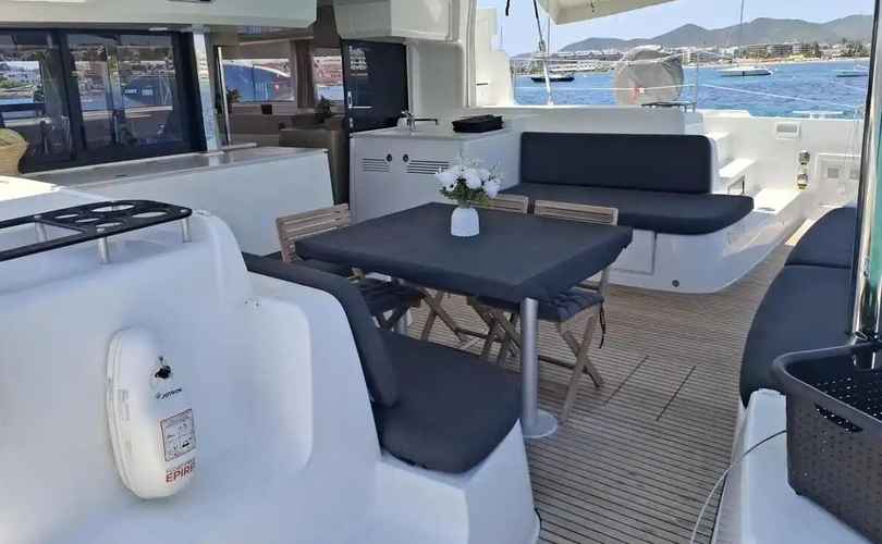 Lagoon 46