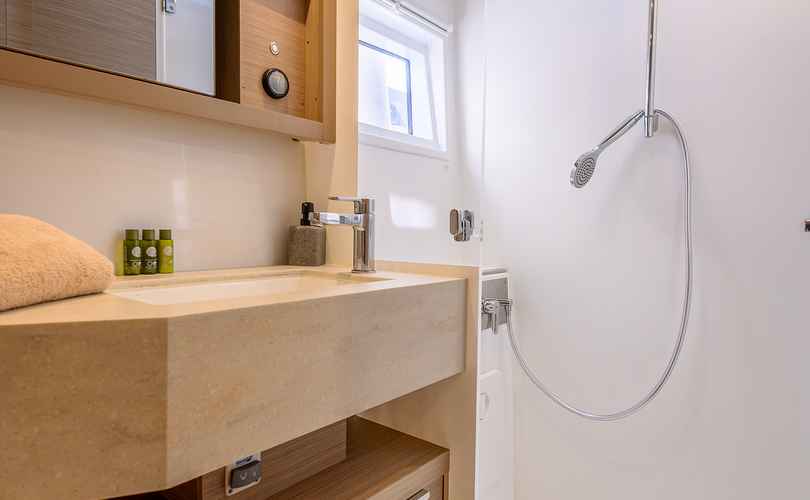 Photo Lagoon 46 (2024)