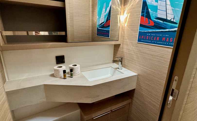 Photo Lagoon 46 (2024)