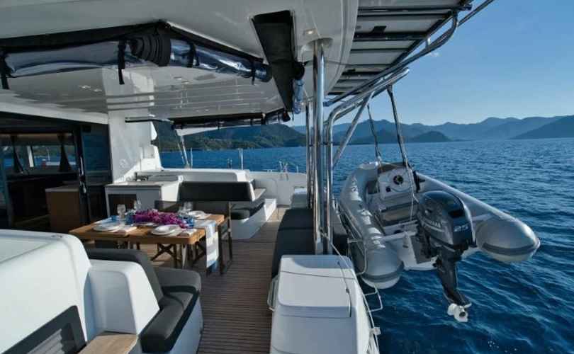 Lagoon 50