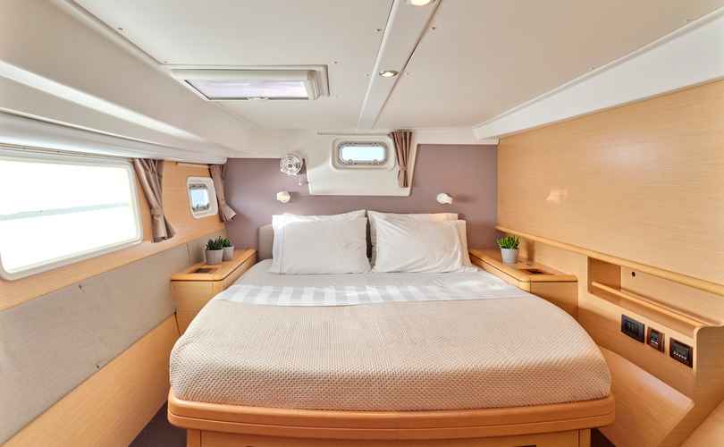 Lagoon 50
