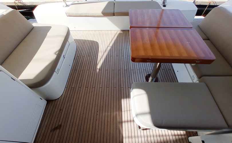 Lagoon 50