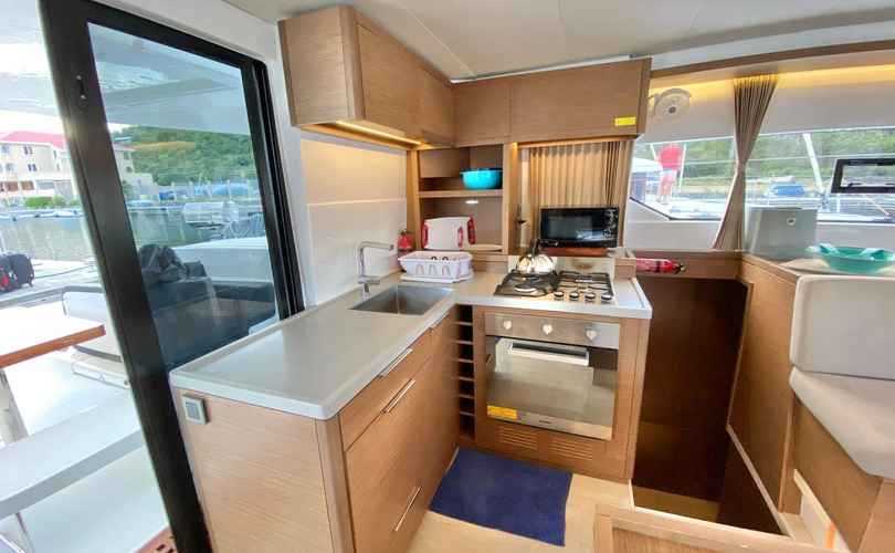 Lagoon 50