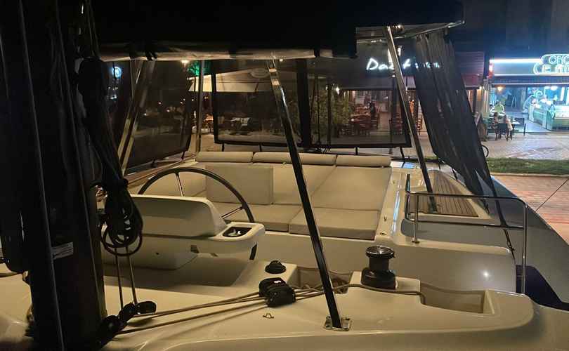 Lagoon 50