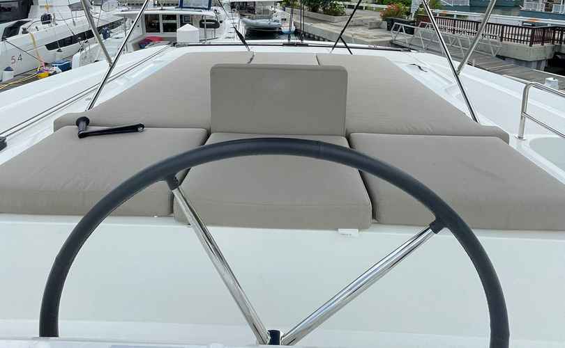 Lagoon 50