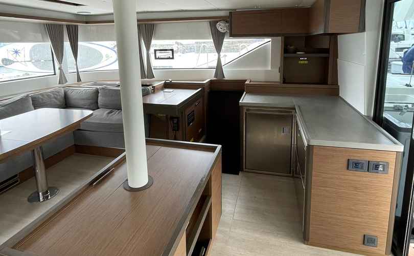 Lagoon 50