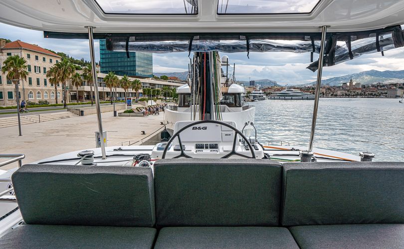 Lagoon 50