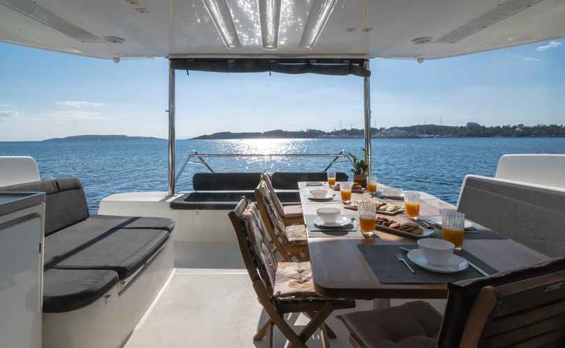 Lagoon 50